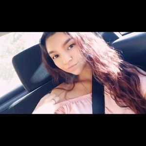 Meet your Posher, Gloria